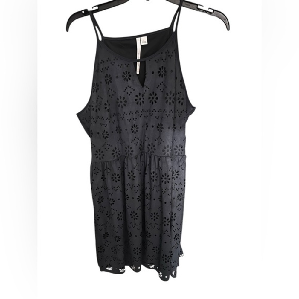 Lauren Conrad Black Sleeveless  Floral cut out dress.